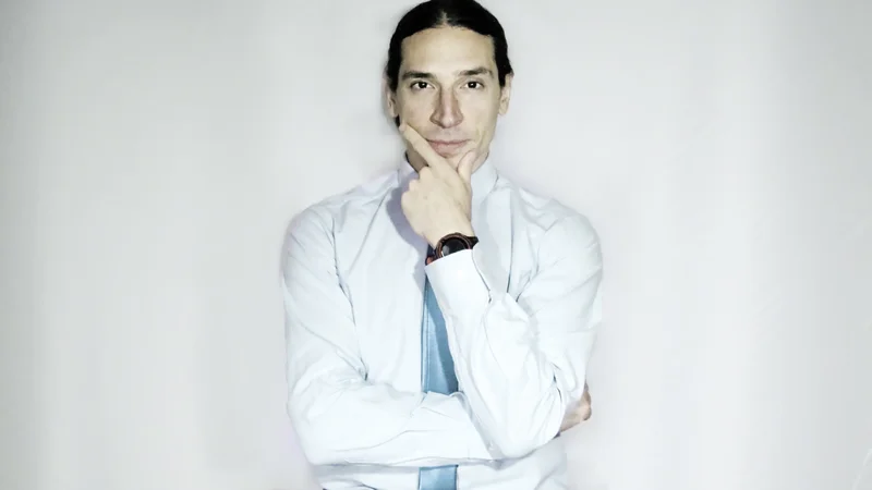 "Luis Pellón, psicólogo clínico especialista en Terapia Cognitivo Conductual en Quito Norte"